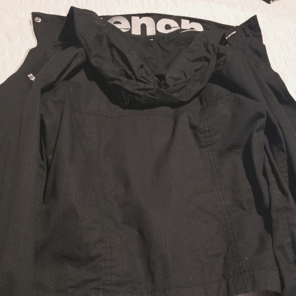 Bench Small Jacket - Picture 5 of 9
